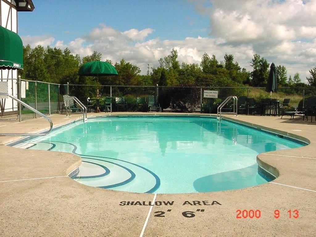 Mcintosh Country Inn & Conference Centre Morrisburg Kültér fotó